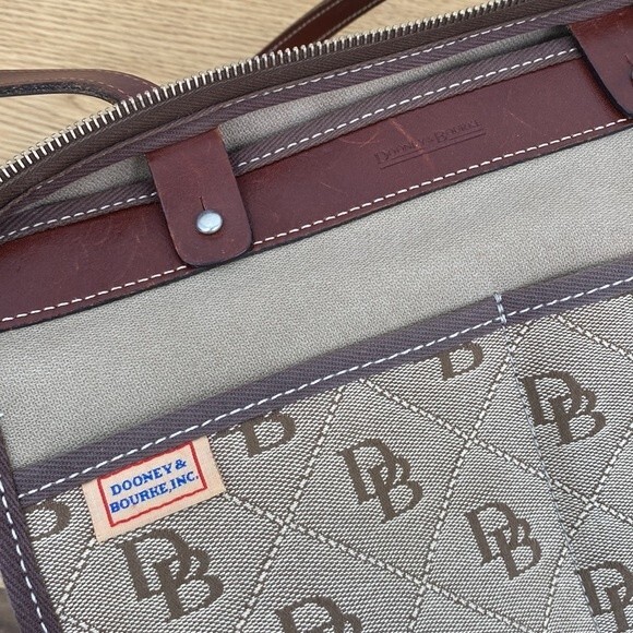 Dooney & Bourke Womens Signature Print Tote Shoulder Bag Tan Brown Large - Picture 9 of 14